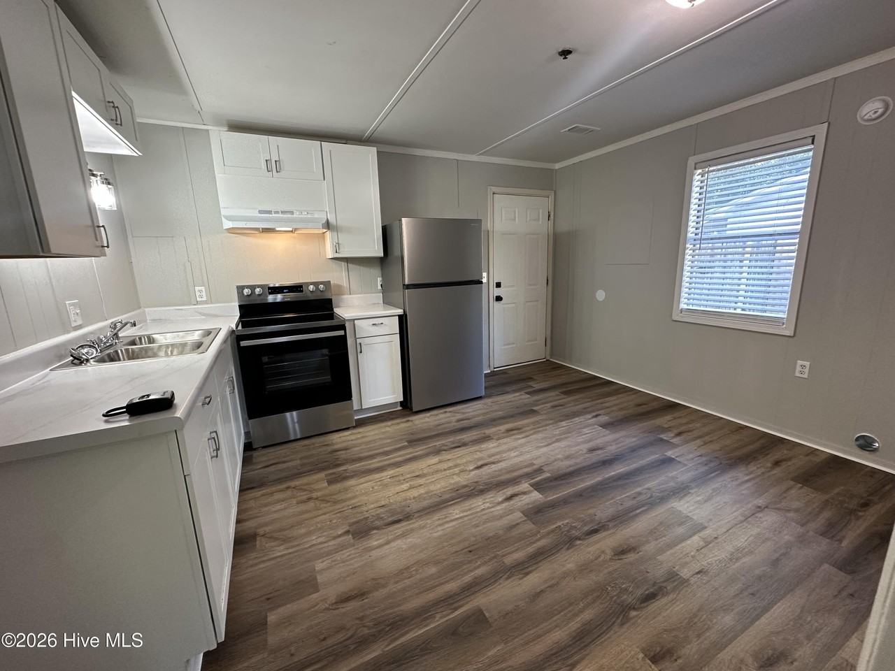 453 Columbia Ave Nw - Photo 2 of 10