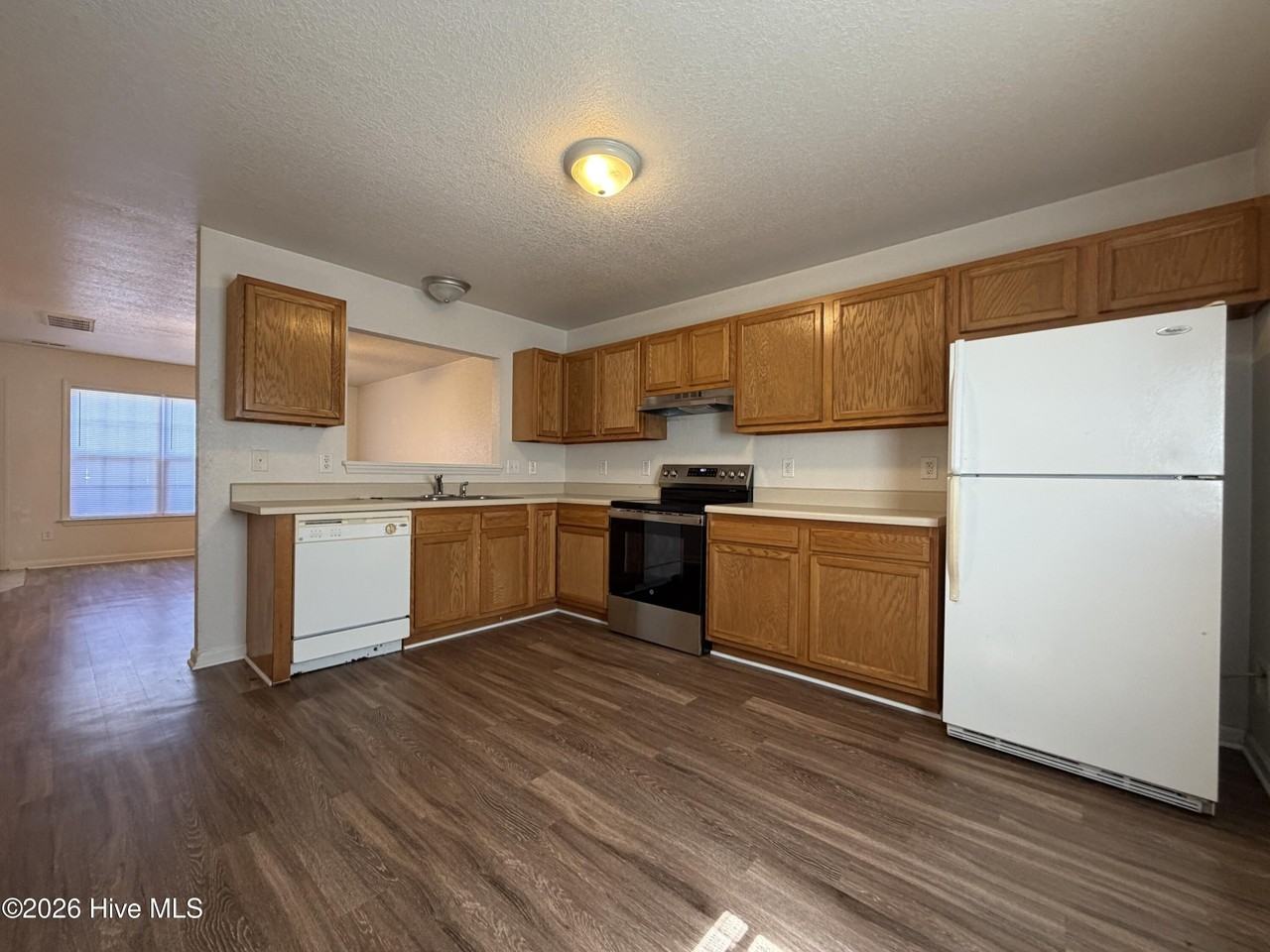 60 Rainbow Dr #11 - Photo 6 of 14