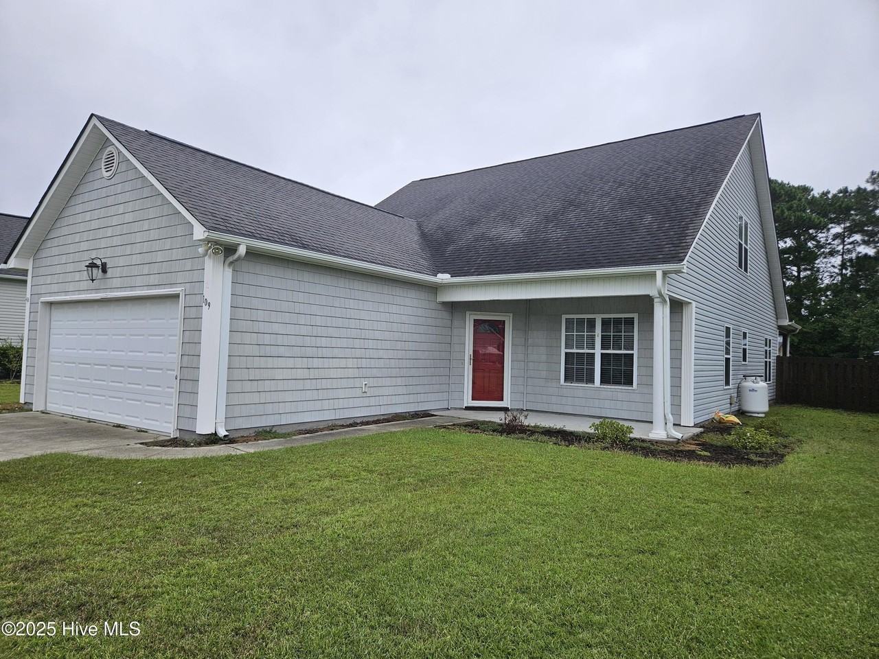 109 Penquin Pl