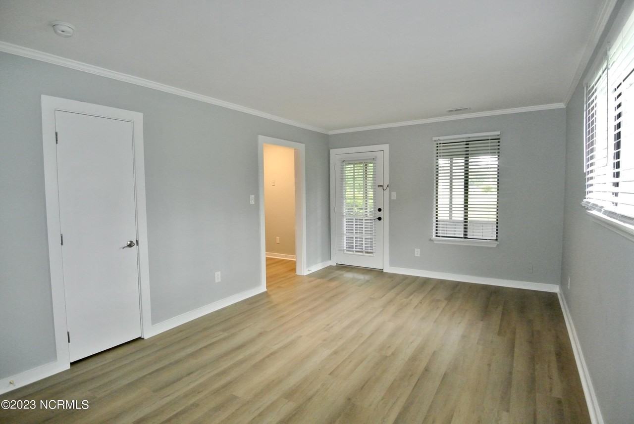 2 Linksiders Rd - Photo 3 of 21