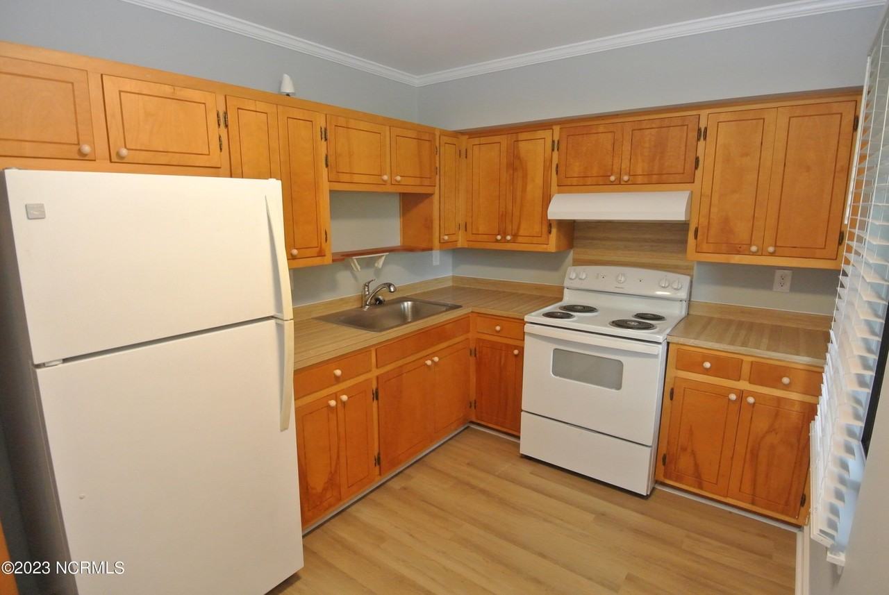 2 Linksiders Rd - Photo 7 of 21