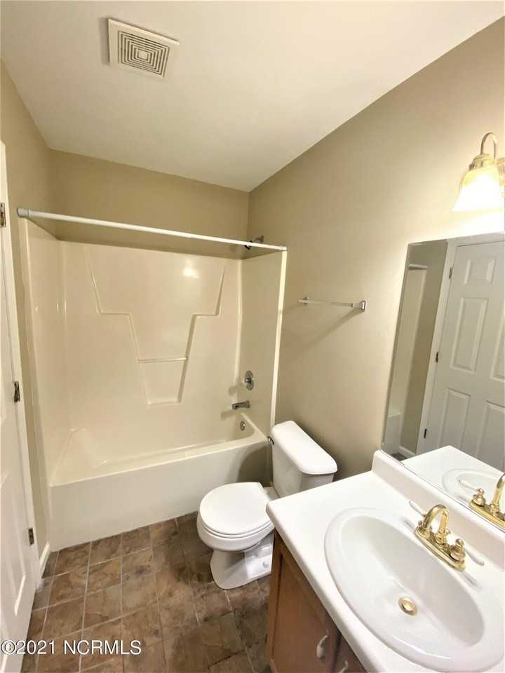 201 Faison Ln - Photo 4 of 9