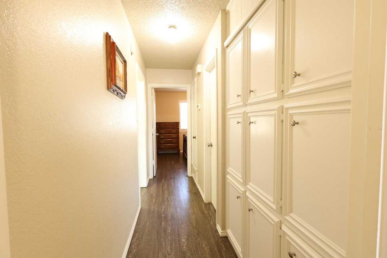 6905 Hope Ave - Photo 4 of 29
