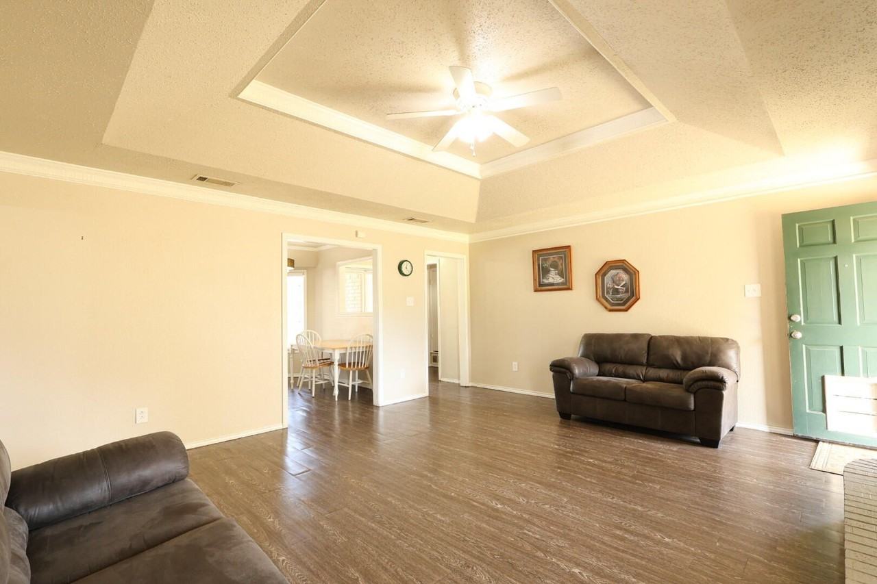 6905 Hope Ave - Photo 7 of 29
