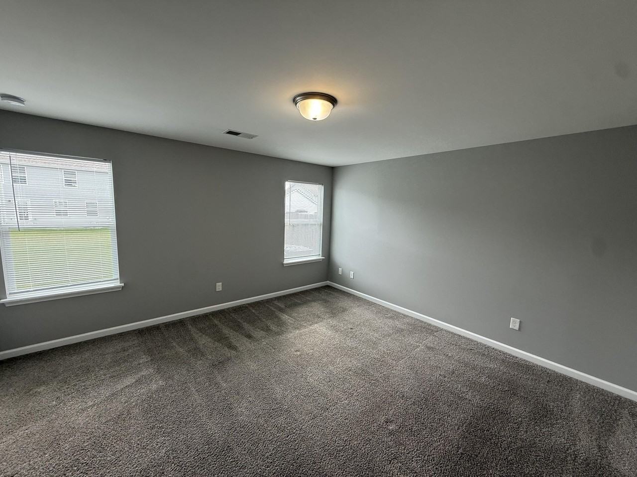 2384 Huntly Pl - Photo 7 of 24