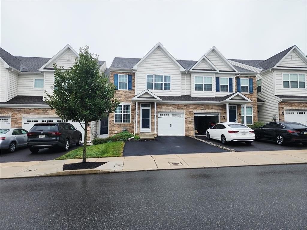 356 Redclover Ln - Photo 3 of 49