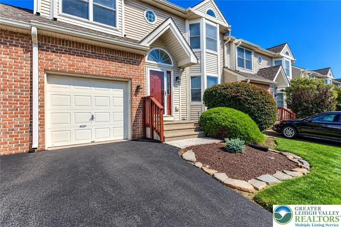 237 Ridings Cir - Photo 2 of 50