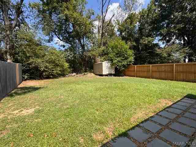 142 James Dr - Photo 3 of 14
