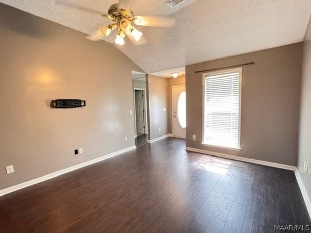 142 James Dr - Photo 4 of 14