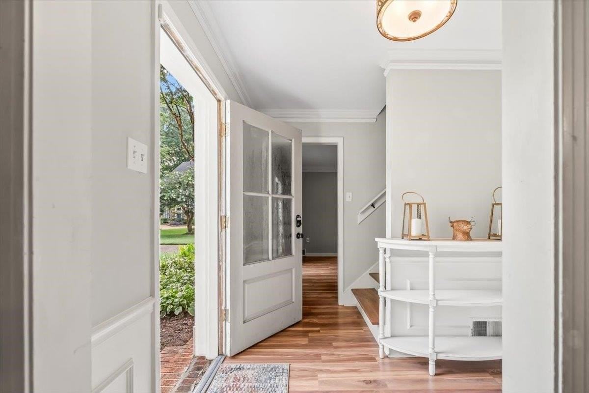 8783 Lower Woods Cv - Photo 4 of 32