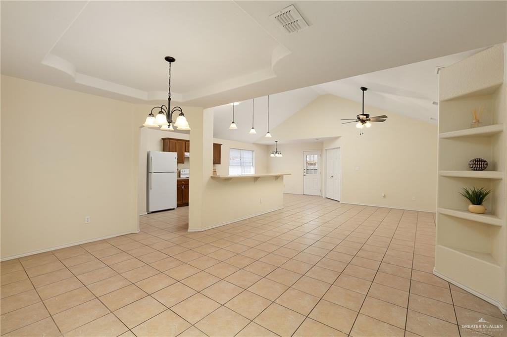 4921 N 47th St - Photo 6 of 18