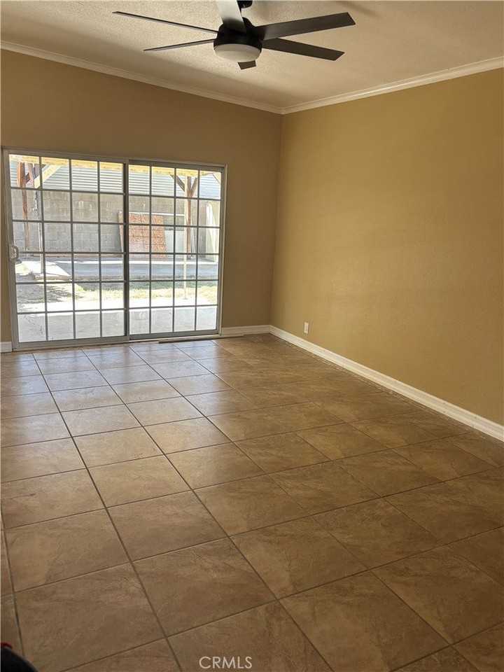 13714 E Shaver St - Photo 2 of 6
