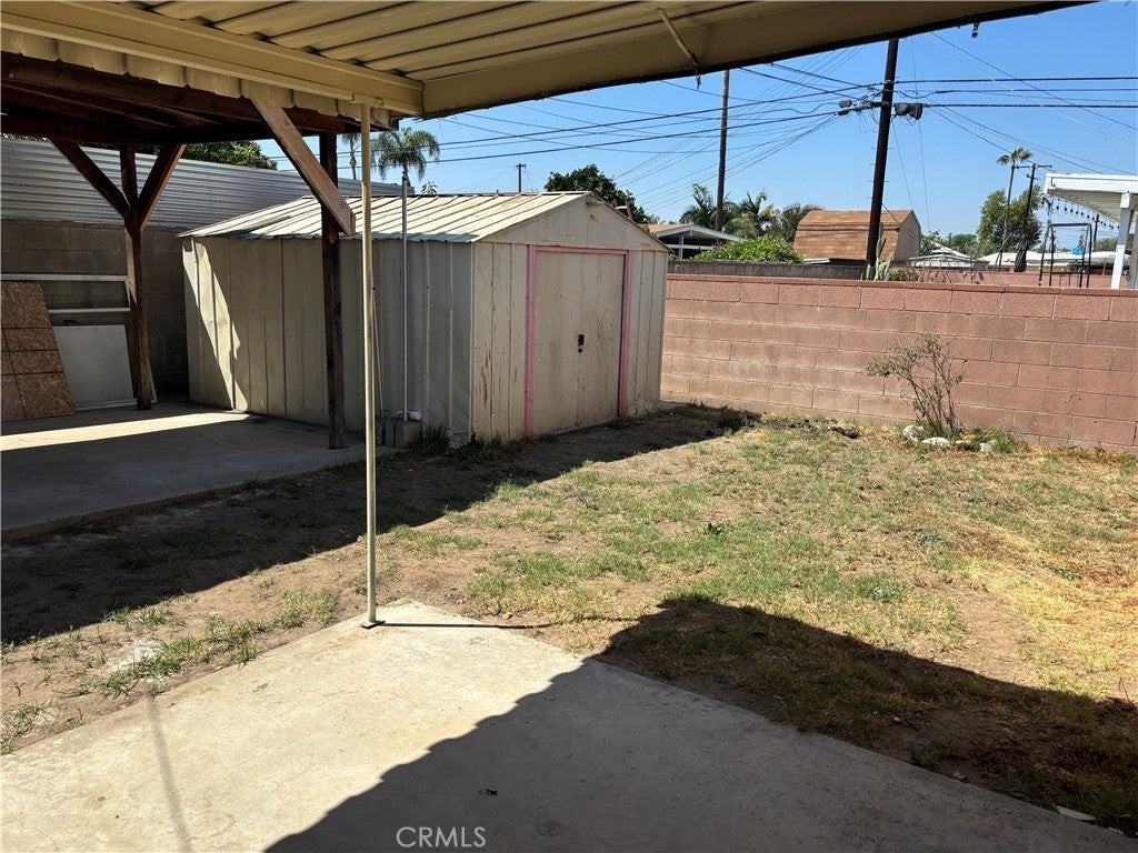 13714 E Shaver St - Photo 6 of 6