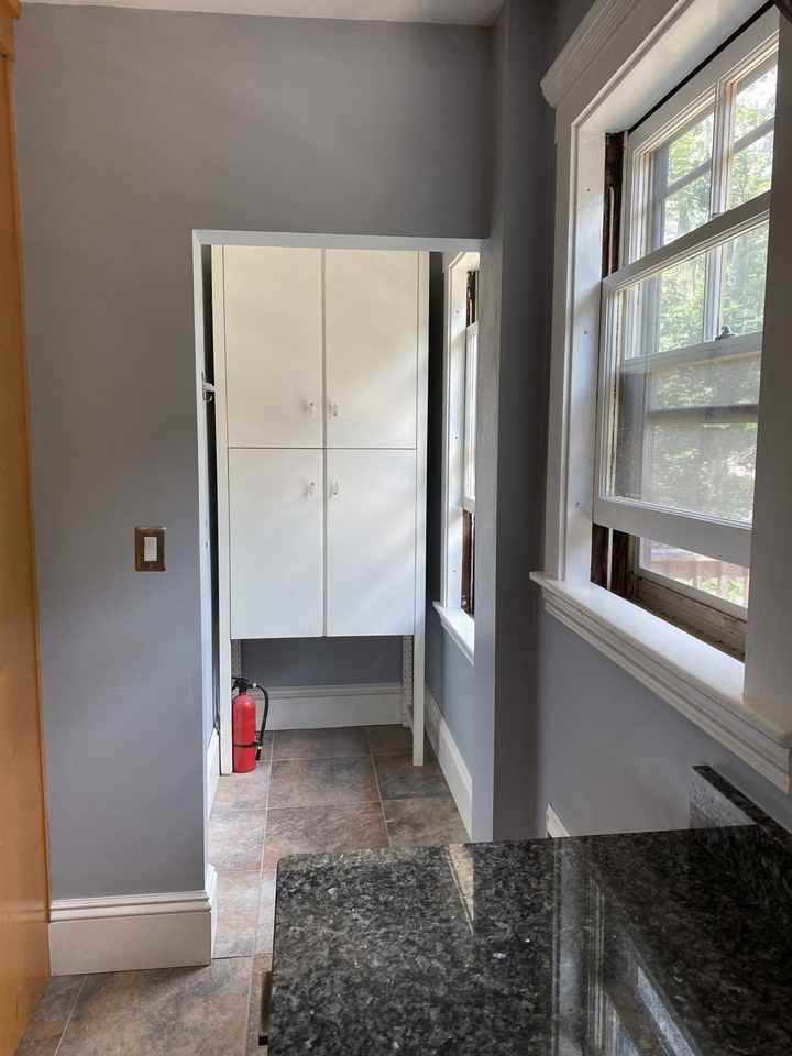 68 Fremont St - Photo 4 of 13