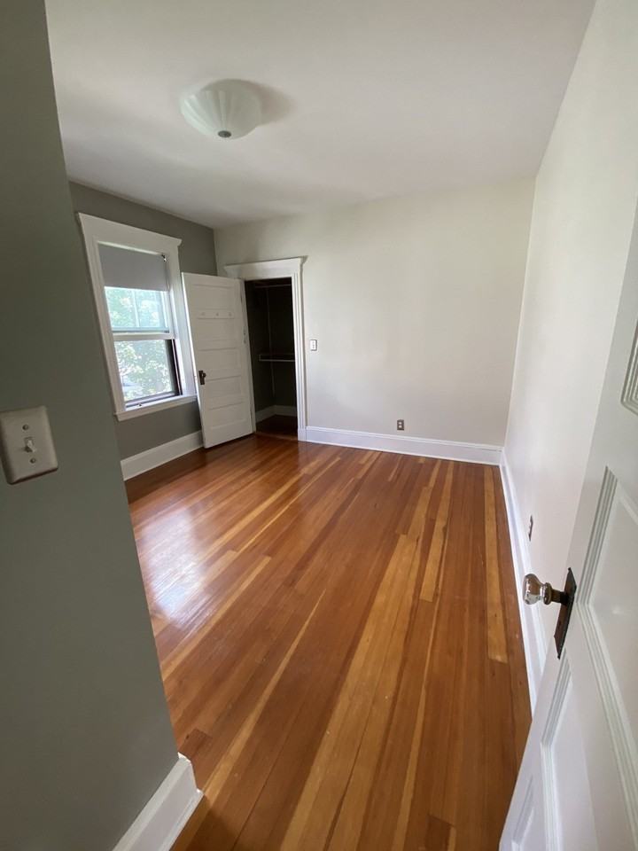 68 Fremont St - Photo 6 of 13
