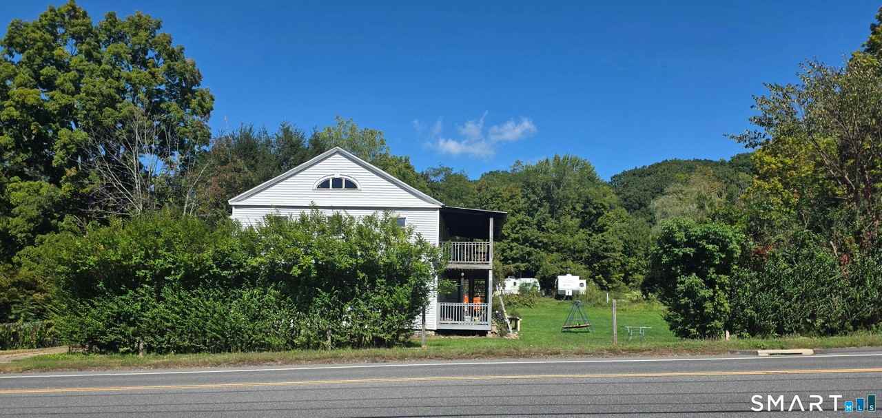 684 Main St - Photo 4 of 28