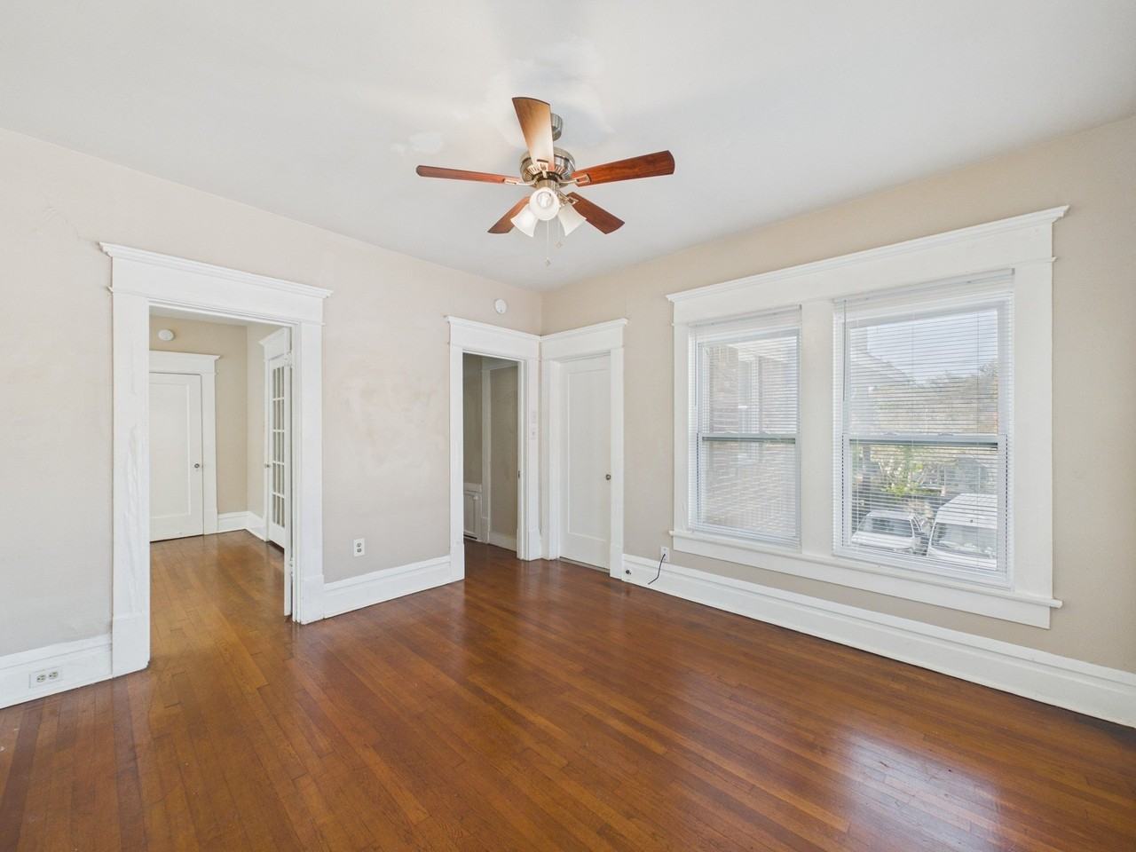 1630 Richmond Ave Apt 4 - Photo 6 of 19