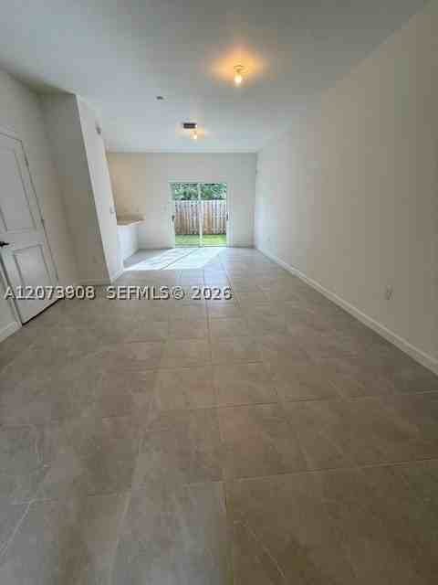 28933 SW 162CT #28933 - Photo 3 of 37