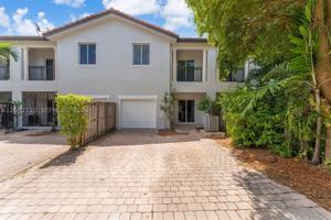 featured image of 11245 Sw 231st Ln