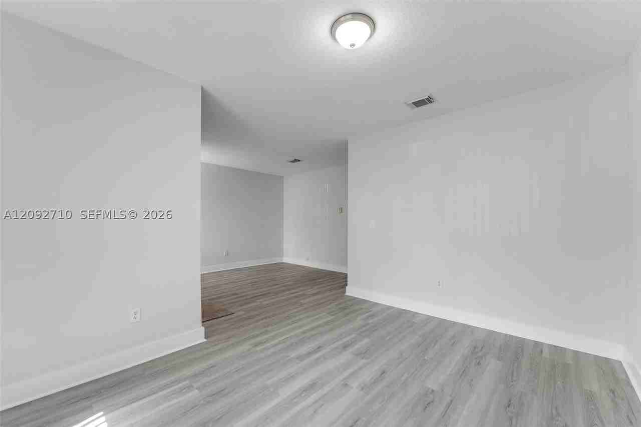 11245 Sw 231st Ln - Photo 6 of 19
