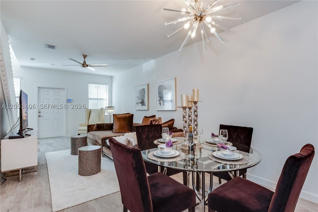 1601 Sw 28th St - Photo 5 of 18