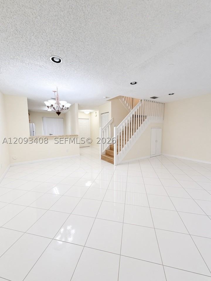 20844 Nw 2nd St - Photo 5 of 23