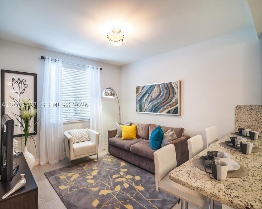833 Sw 13th Ct #103 - Photo 3 of 11