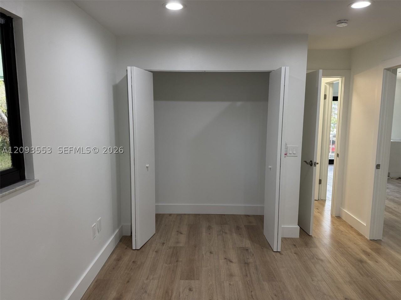 39 Gumbo Limbo Ave - Photo 6 of 28