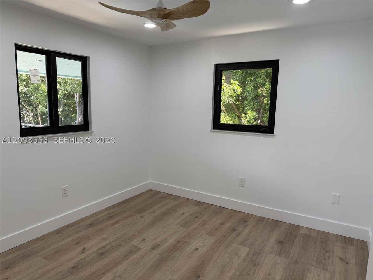 39 Gumbo Limbo Ave - Photo 7 of 28