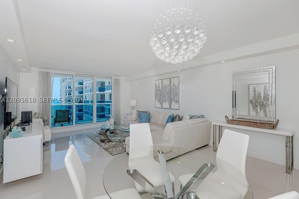 2301 Collins Ave #1424 - Photo 3 of 24