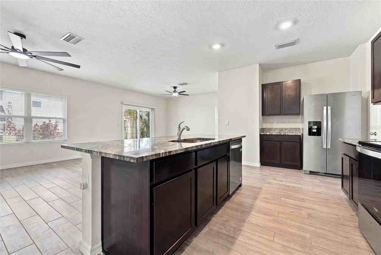 5166 Sw 48th Ln - Photo 4 of 28