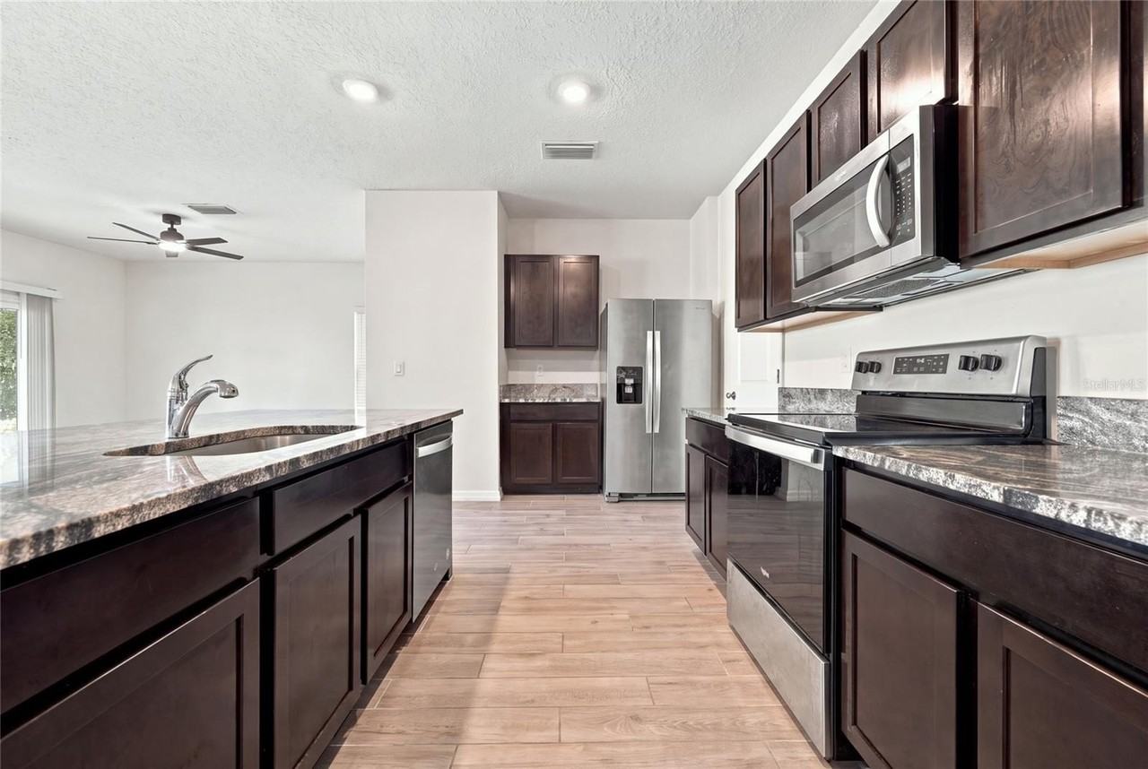 5166 Sw 48th Ln - Photo 5 of 28