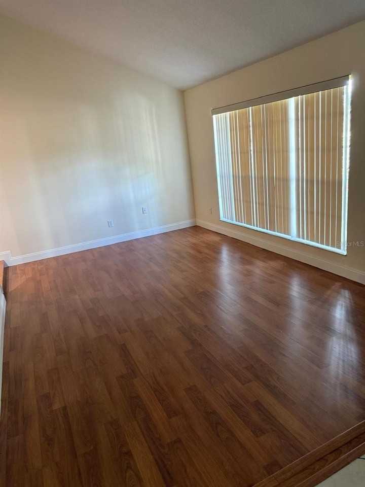 1125 Santa Cruz Way - Photo 4 of 21