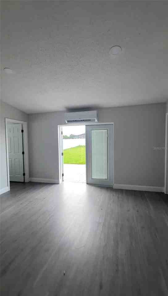 2410 Hatton Chase Ln - Photo 3 of 7