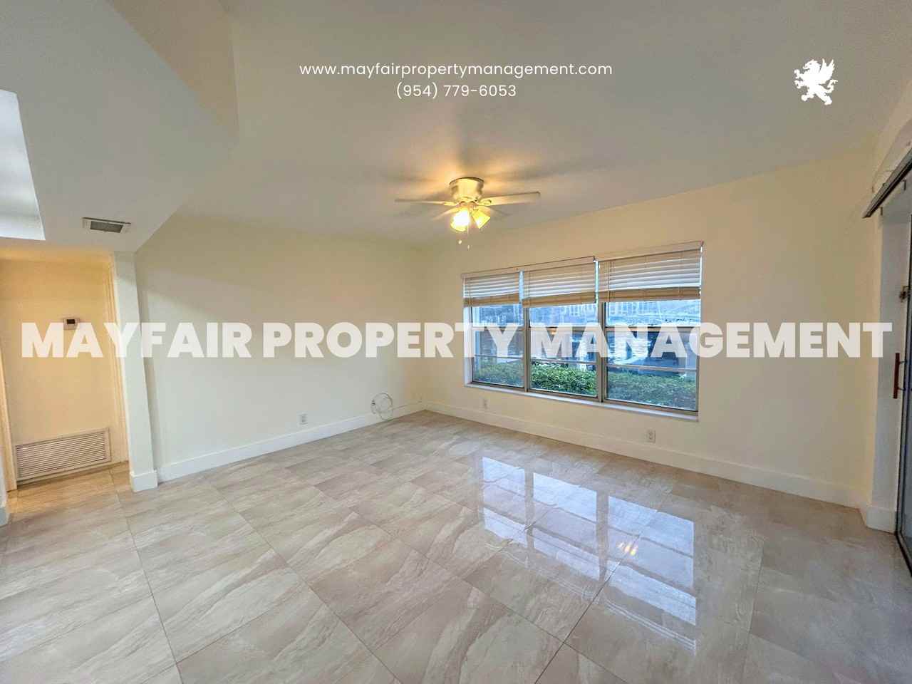 1534 Se 15th St #3 - Photo 3 of 23
