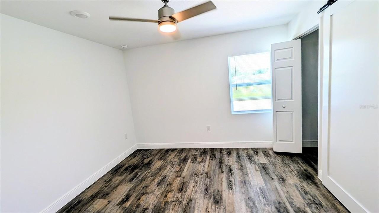 401 PEARL ST - Photo 7 of 8