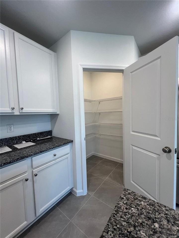2407 Sw 165th Street Rd - Photo 7 of 50