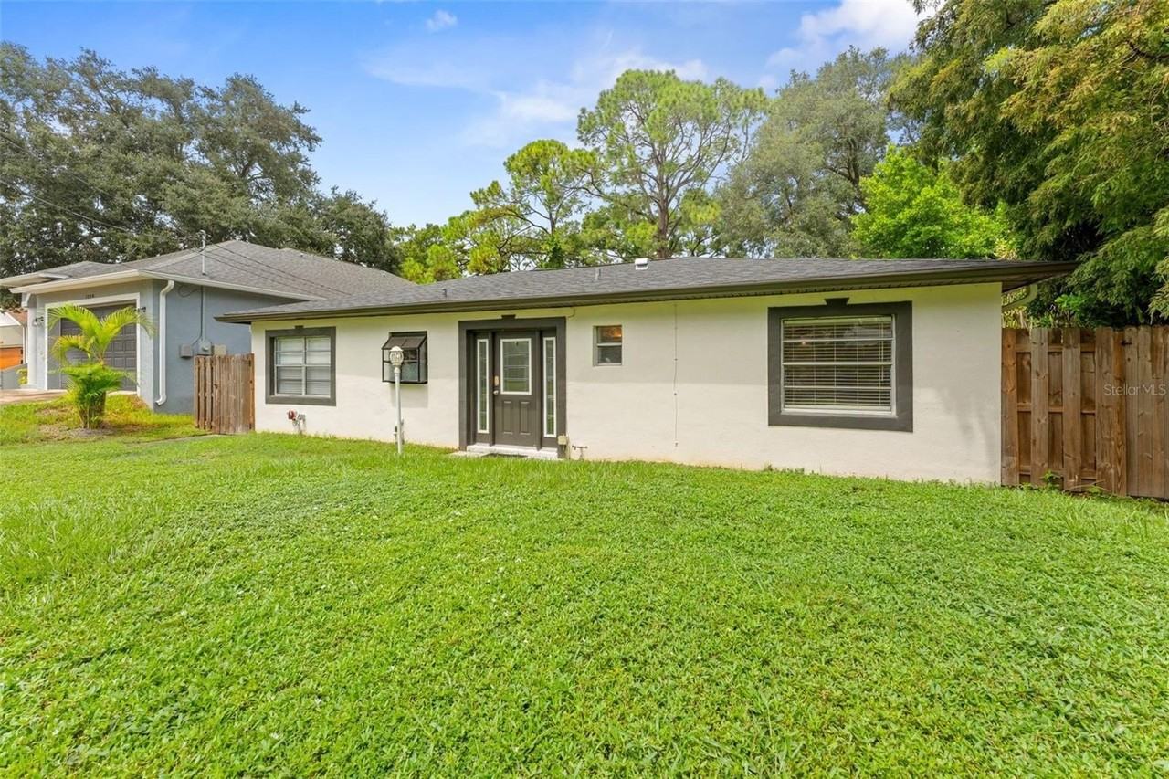 7327 Winchester Dr - Photo 2 of 44
