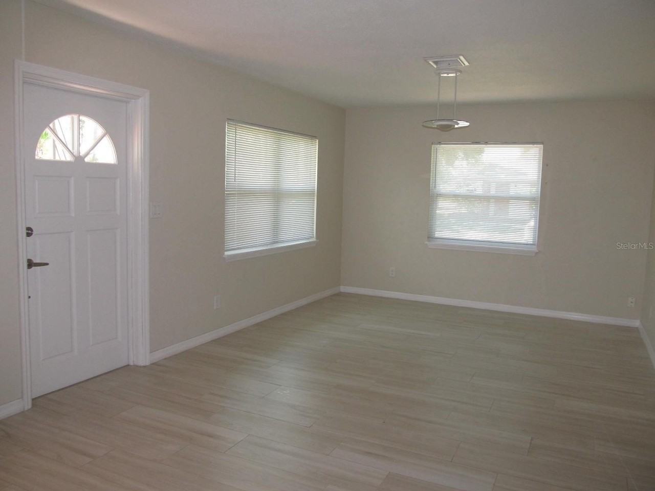 3900 12th St Ne - Photo 5 of 24