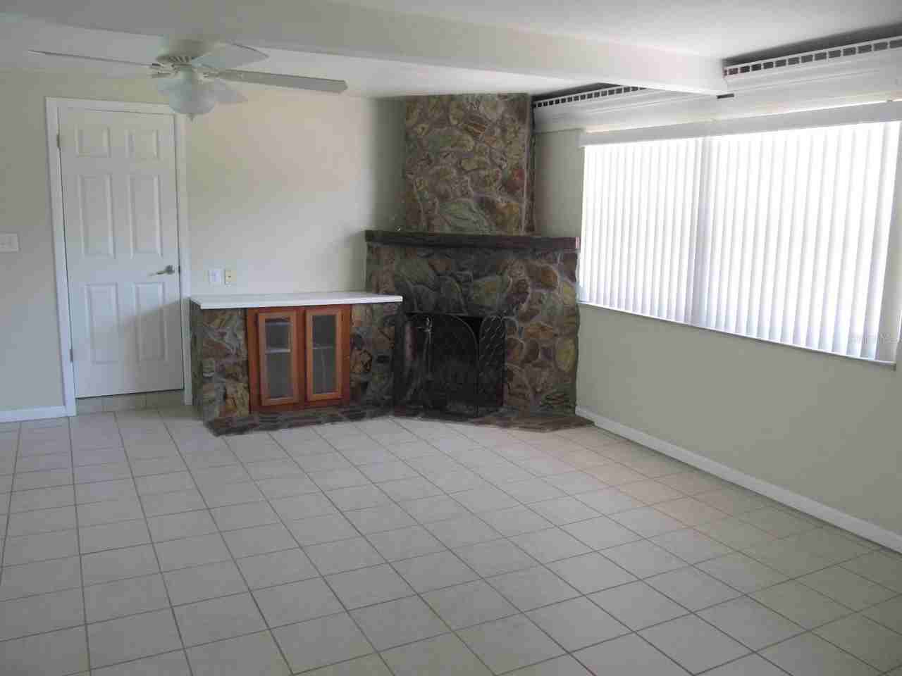 3900 12th St Ne - Photo 7 of 24