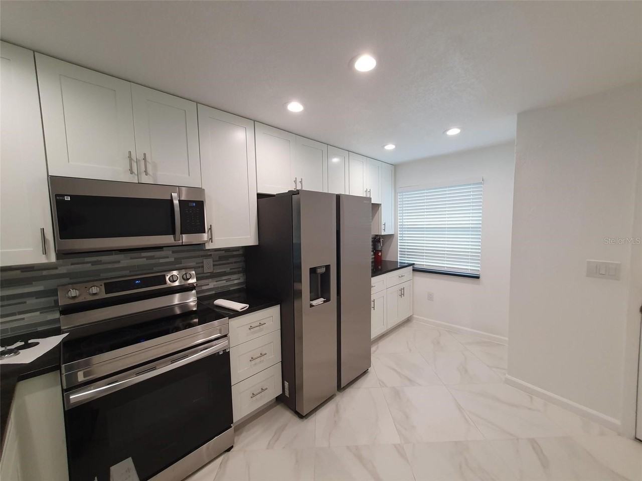 1883 Orange Boulevard Way - Photo 2 of 9
