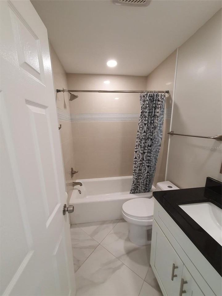 1883 Orange Boulevard Way - Photo 4 of 9