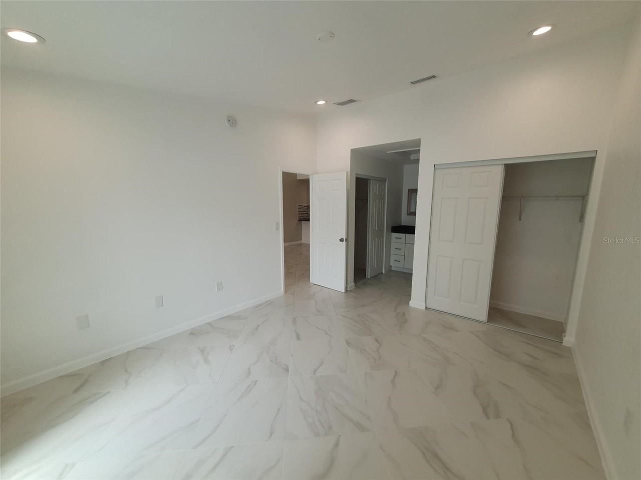 1883 Orange Boulevard Way - Photo 7 of 9