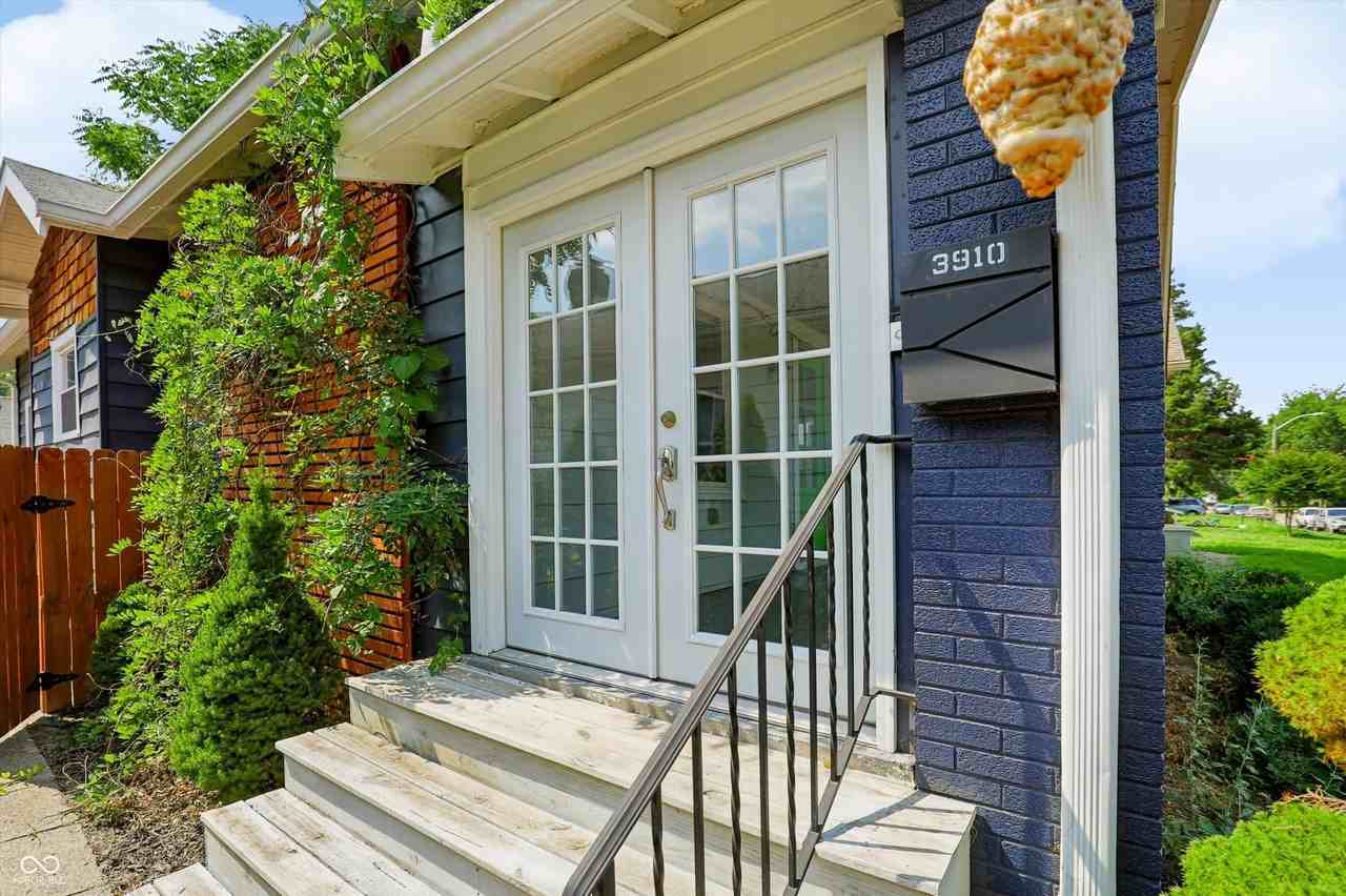 3910 N Kenwood Ave - Photo 4 of 50