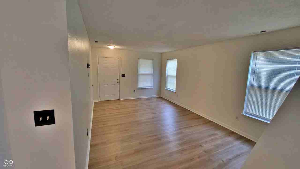 11329 Smoothbark Dr - Photo 4 of 28