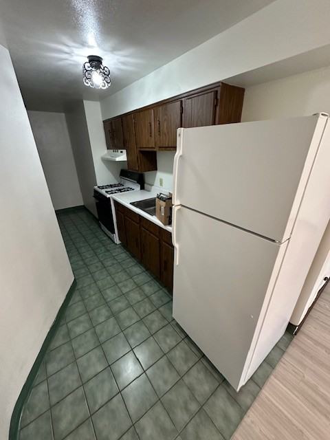 56 Wilson St #1 - Photo 6 of 10