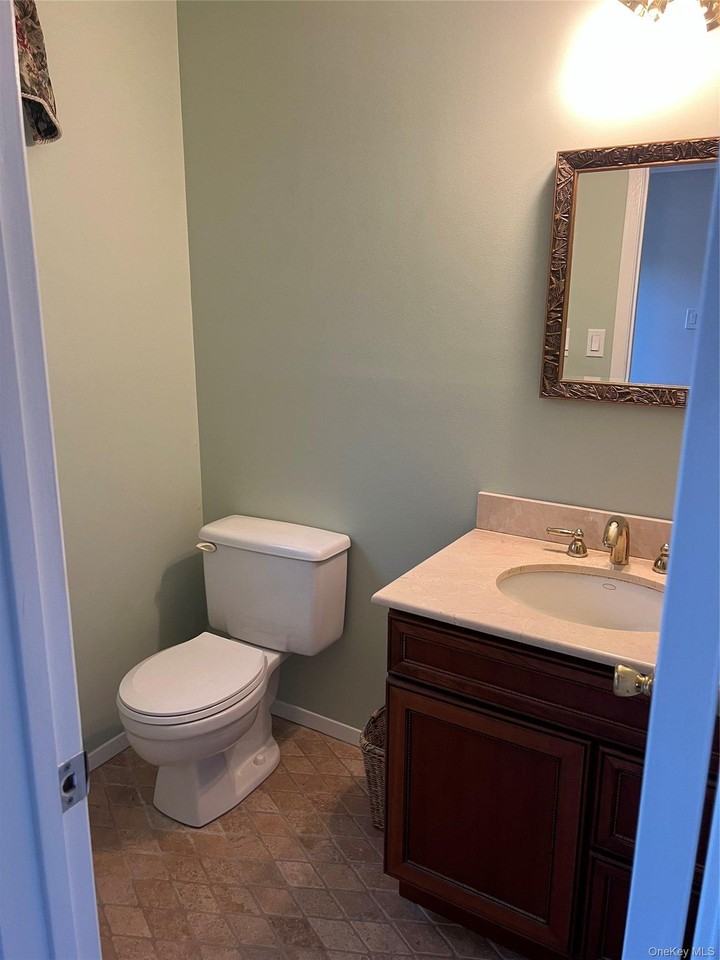 21 Sandy Hill Rd - Photo 4 of 11