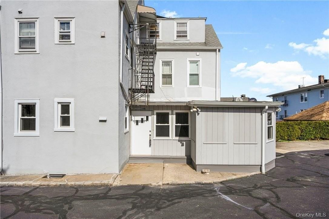 10 Lafayette St #1R - Photo 4 of 21