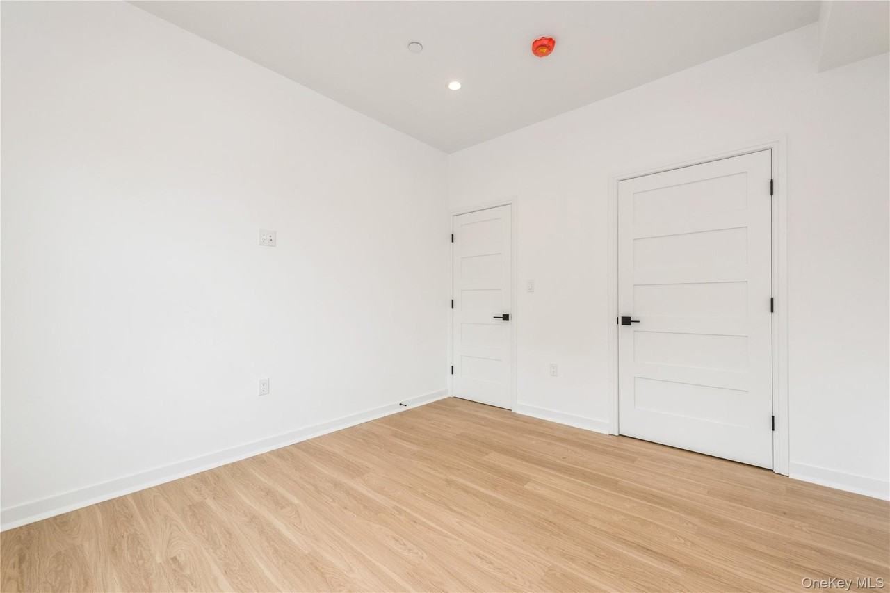 418 Atlantic Ave #202 - Photo 7 of 17