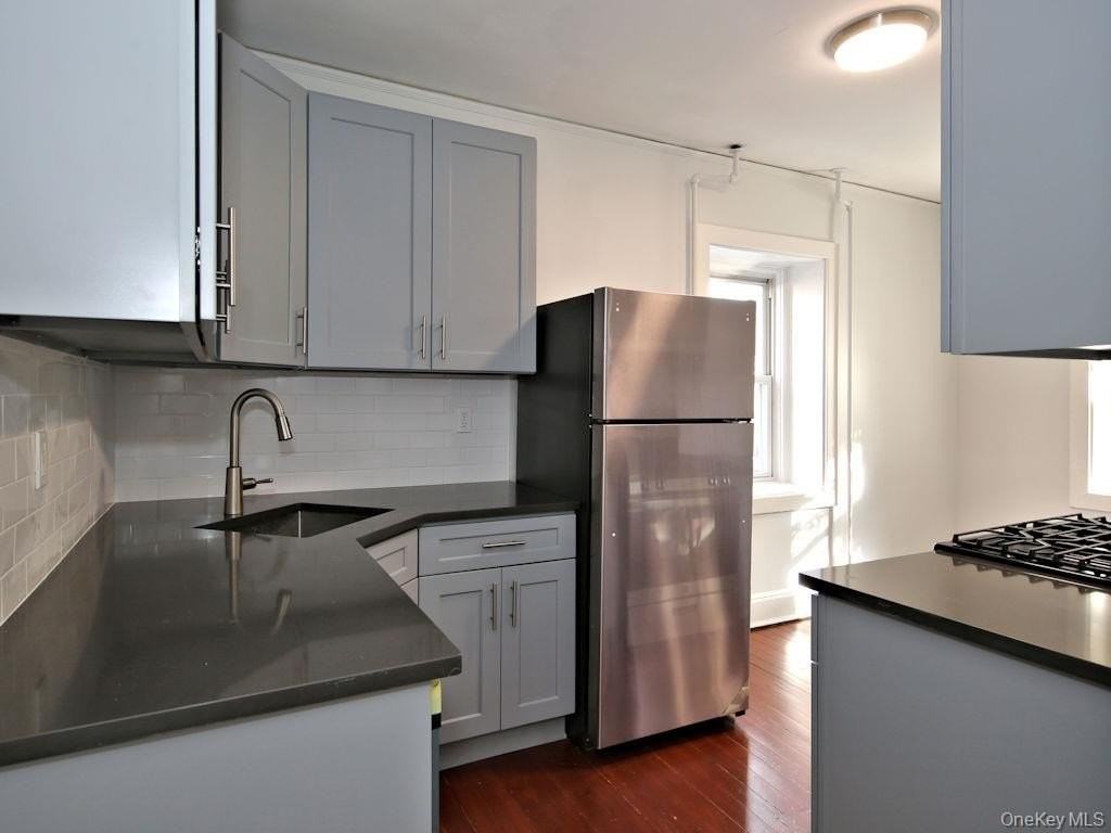 74 High St #1stFL - Photo 2 of 9